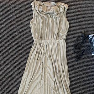 H&M Pleated Midi Dress